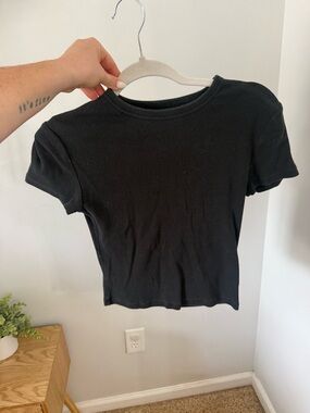 Abercrombie & Fitch Black Ribbed Baby Crop Tee
